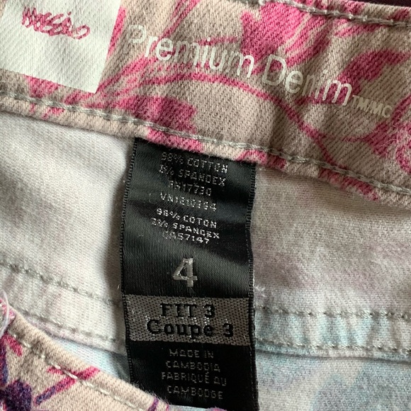 Skinny Jeans - Patterned - Picture 2 of 4